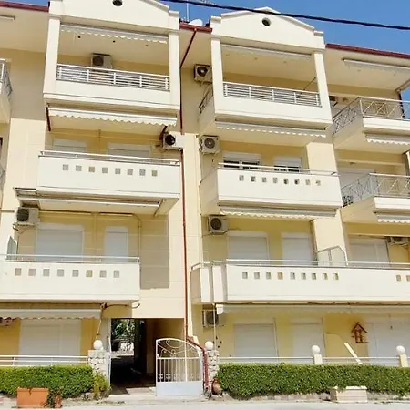 Apartment Avra's In *